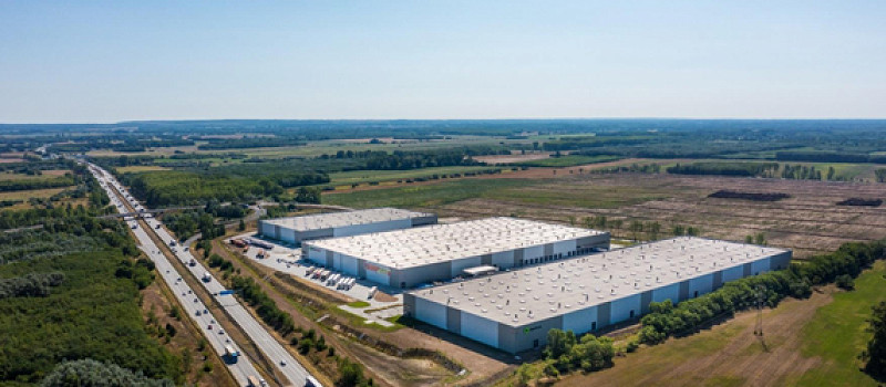 WAREHOUSE FOR RENT IN VECSÉS